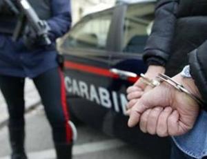 CARABINIERI ARRESTO.JPG