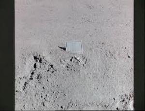 Impronta sulla luna.jpg