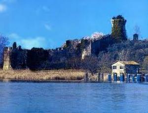 Isola Polvese 1.jpg
