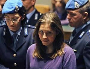 amanda_knox_purple_1356759c.jpg