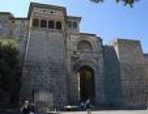 arco etrusco.jpg