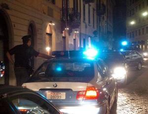 auto polizia notte_medium.jpg