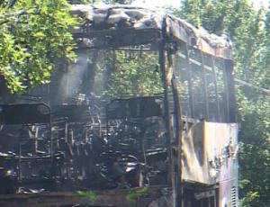 autobus.-infiamme.jpg