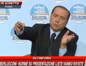 berlusconi-confstampa_295_208.jpg