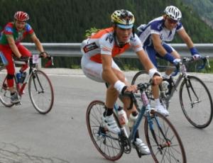 ciclisti_sellaronda.jpg