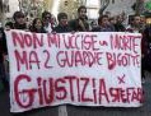 cucchi manifestazione.jpg