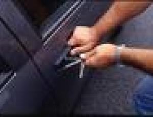 furto auto.jpg