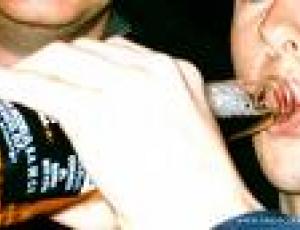 giovani e alcol.jpg