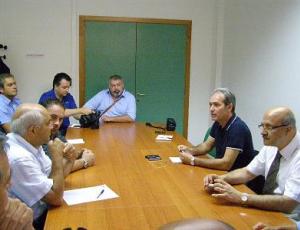 holding incontro.JPG