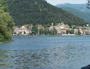 lago piediluco.jpg