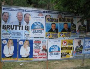 manifesti abusivi2.JPG