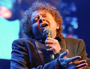 mick_hucknall-gal-ego.jpg