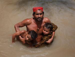 pakistan alluvione.jpg