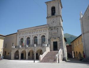 palazzo comunale restaurato.JPG