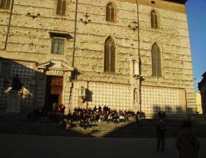perugia scalette duomo.jpg