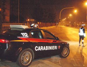 posto_blocco_carabinieri_notte.jpg