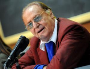 renzo arbore.jpg