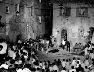 teatro in piazza2.jpg