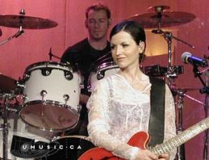 the-cranberries-20060129-105144.jpg