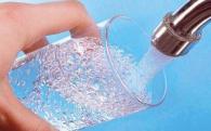 acqua_rubinetto482.jpg_370468210.jpg