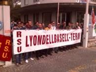 basell striscione.jpg