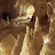 grotta monte cucco.jpg
