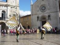 norcia sbandieratori.jpg