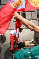 operai manganellati.jpg